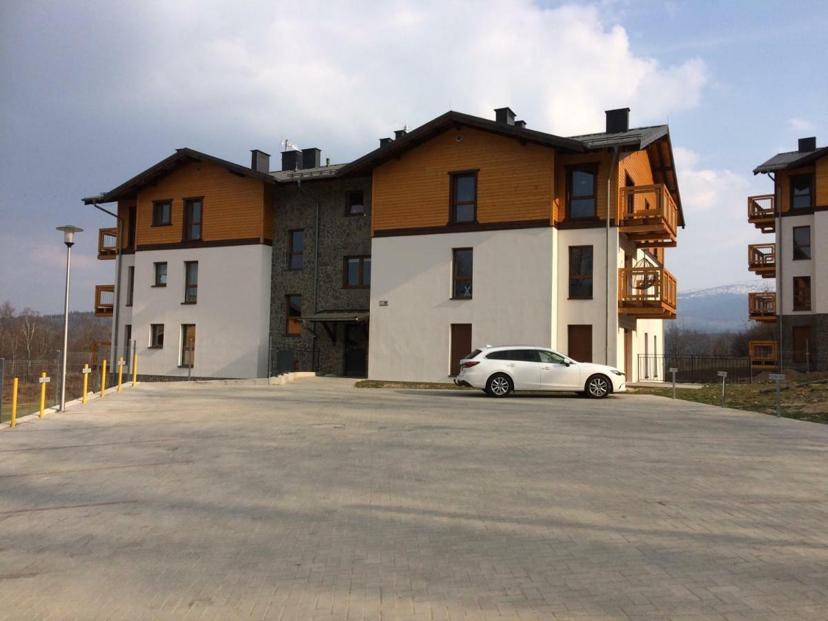 Apartament Modern Z Ogrodem شكلارسكا بوريبا المظهر الخارجي الصورة
